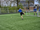 Training S.K.N.W.K. JO19-1 van donderdag 25 april 2024 (72/120)